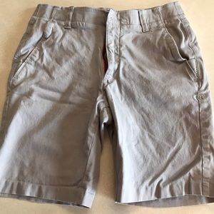 Under armour light khaki shorts size 32 waist